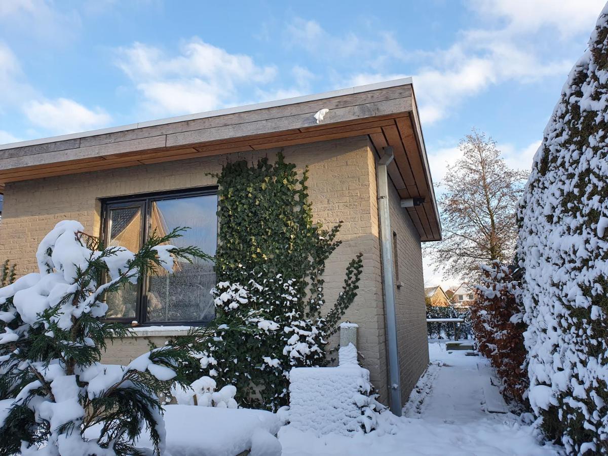 Bed and Breakfast Tiny House In De Boomgaard Stad aan 't Haringvliet Zewnętrze zdjęcie